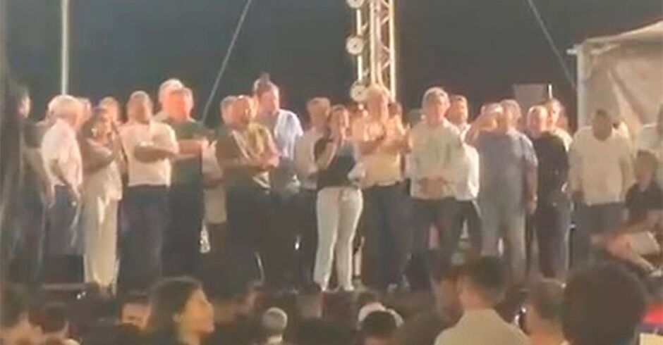 Adriane não teve defesa de aliados 