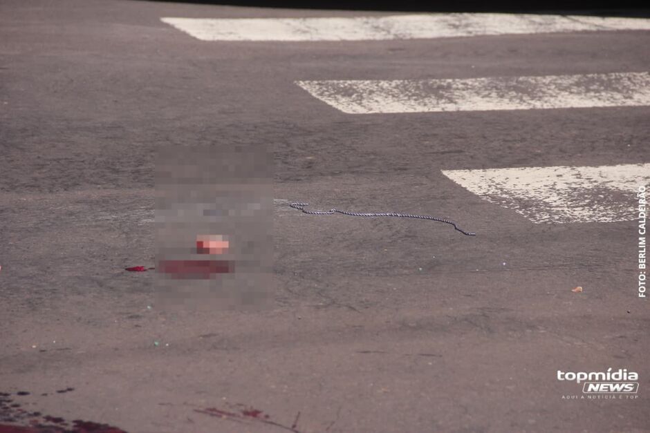 Idoso é atropelado na faixa de pedestre