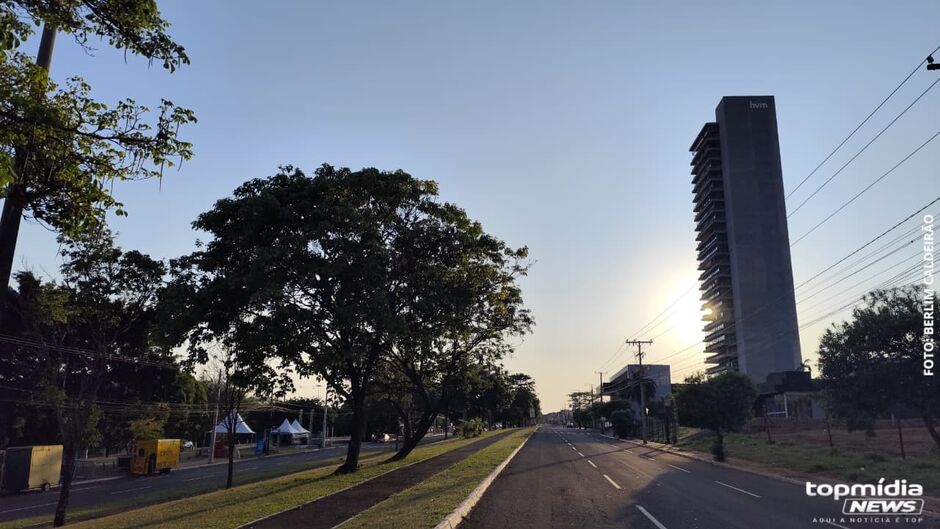 Céu amanhece limpo na capital, dia deve peranecer assim