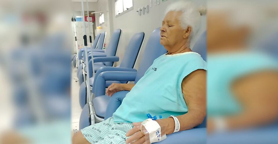 Idosa com câncer raro enfrenta demora de vagas para tratamento oncológico no Hospital Regional