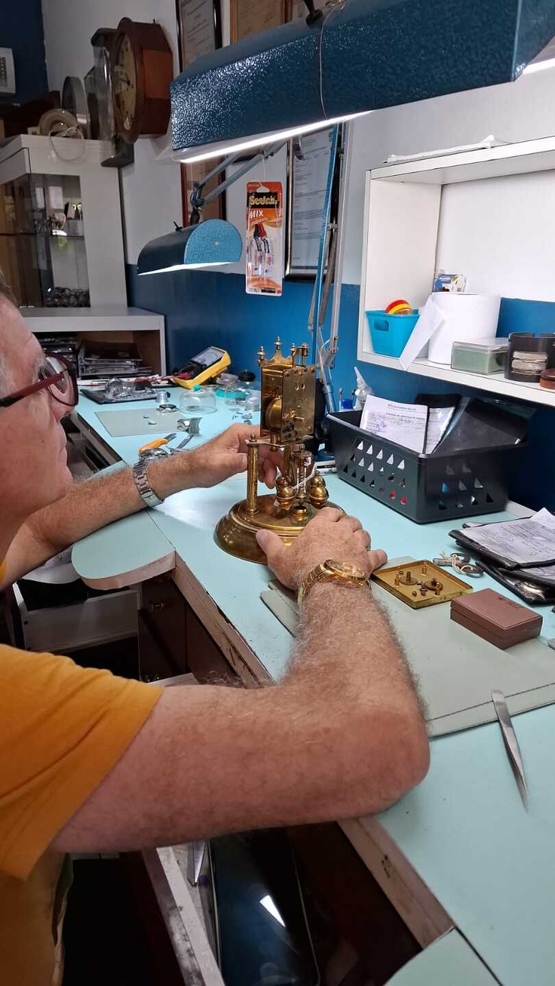 O tempo é tratado com respeito na Relojoaria