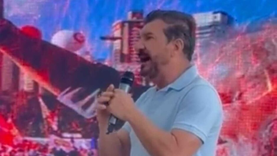 Edinho da Silva faz discurso em plenária estadual do Partido dos Trabalhadores