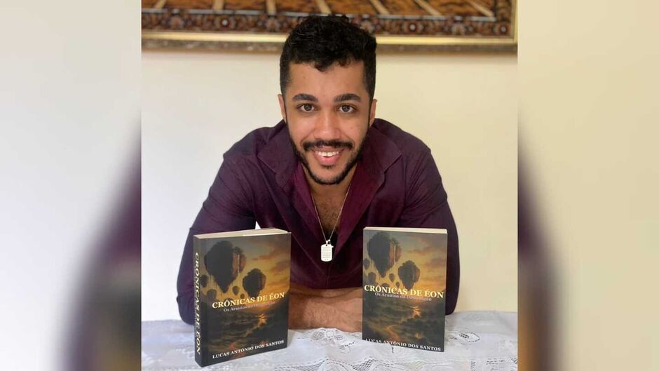 Lucas encontrou, na escrita, a ressignifica&ccedil;&atilde;o ap&oacute;s momentos dif&iacute;ceis