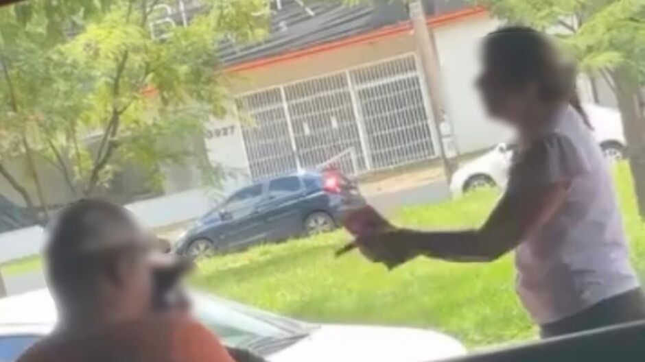 Briga foi gravada por clientes 
