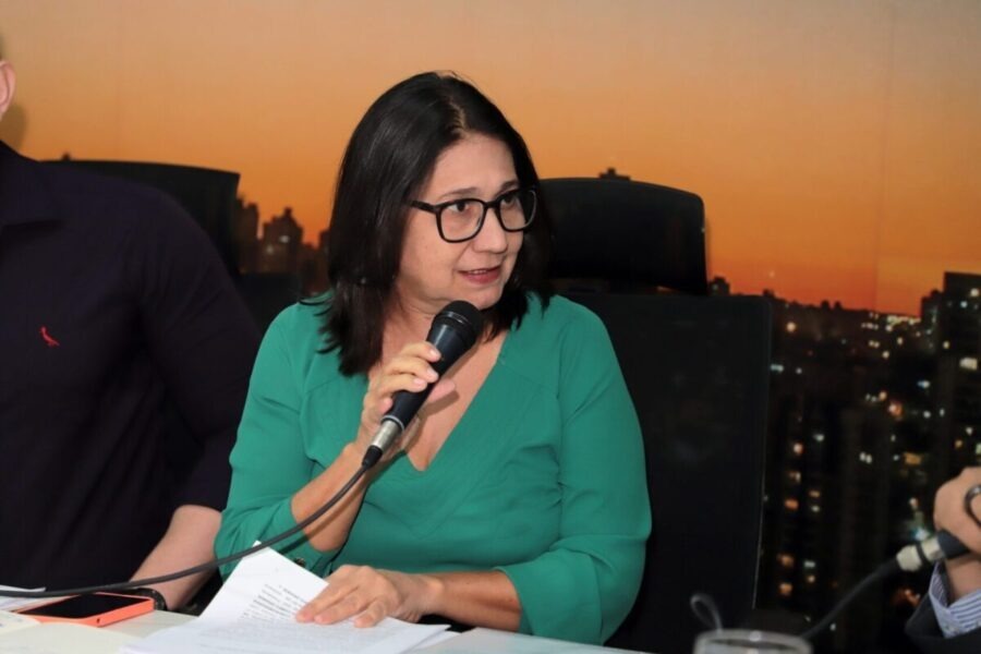 Vereadora Luiza Ribeiro cria projeto para revogar aumento nas tarifas de &aacute;gua e esgoto de Camp Grande 