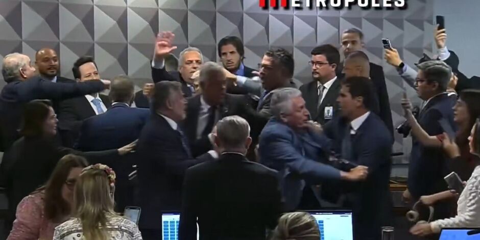Deputado petista socou colega 