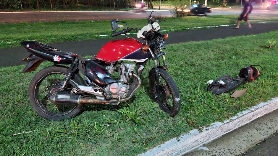 Homem bate em viatura ao tentar fugir da PM e revela armaz&eacute;m de contrabandeados em Campo Grande