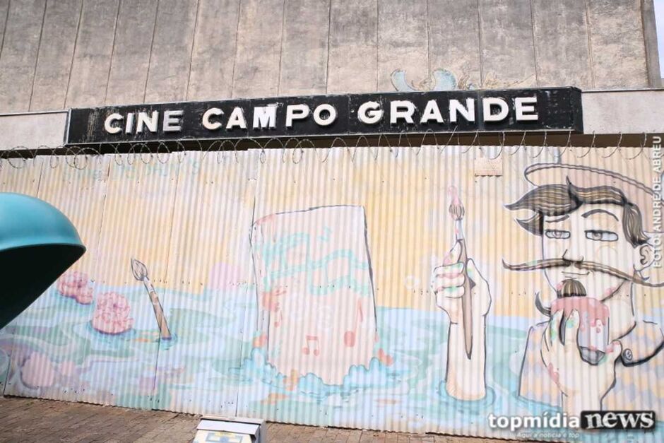 Cinema est&aacute; fechado h&aacute; anos e guarda entre suas paredes muitas mem&oacute;rias dos campo-grandenses