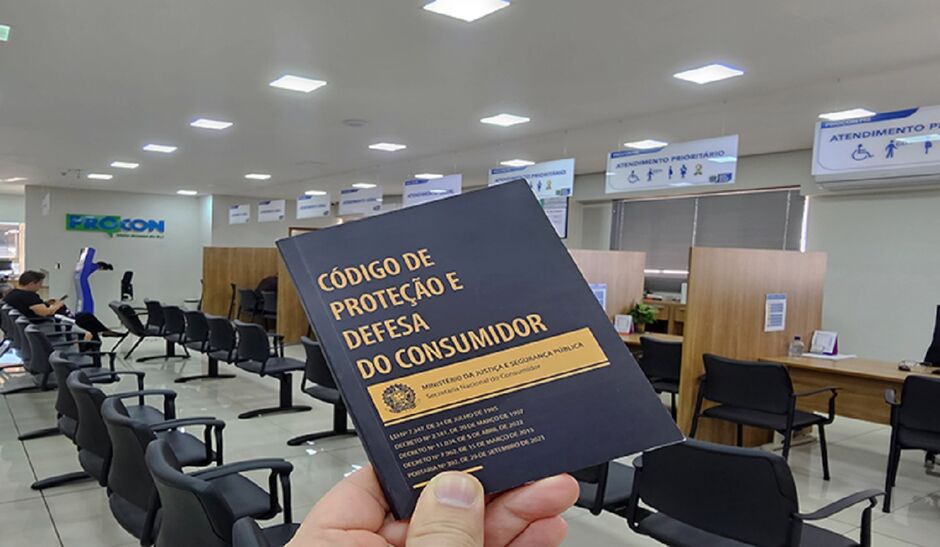 Mais reclamados s&atilde;o bancos e telef&ocirc;nicas
