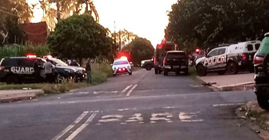 Homem agride esposa e filhos com marreta em Ponta Por&atilde;