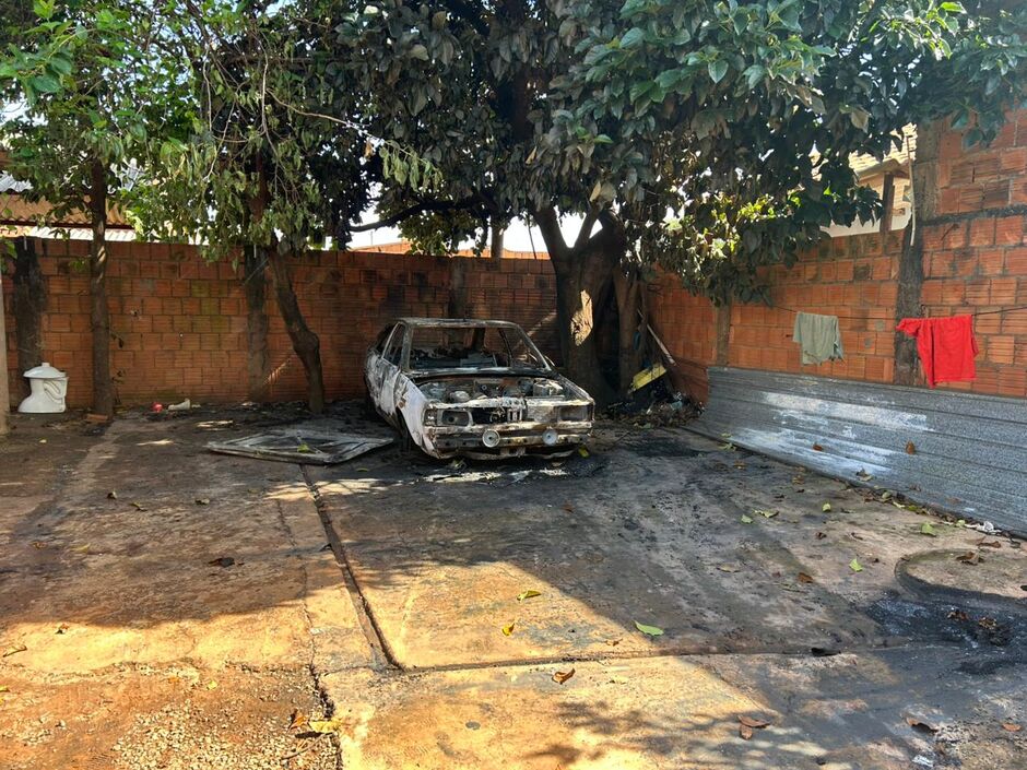 O ve&iacute;culo ficou completamente destruido