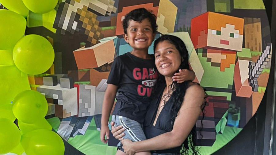 Crian&ccedil;a precisa do diagn&oacute;stico para ter qualidade de vida 