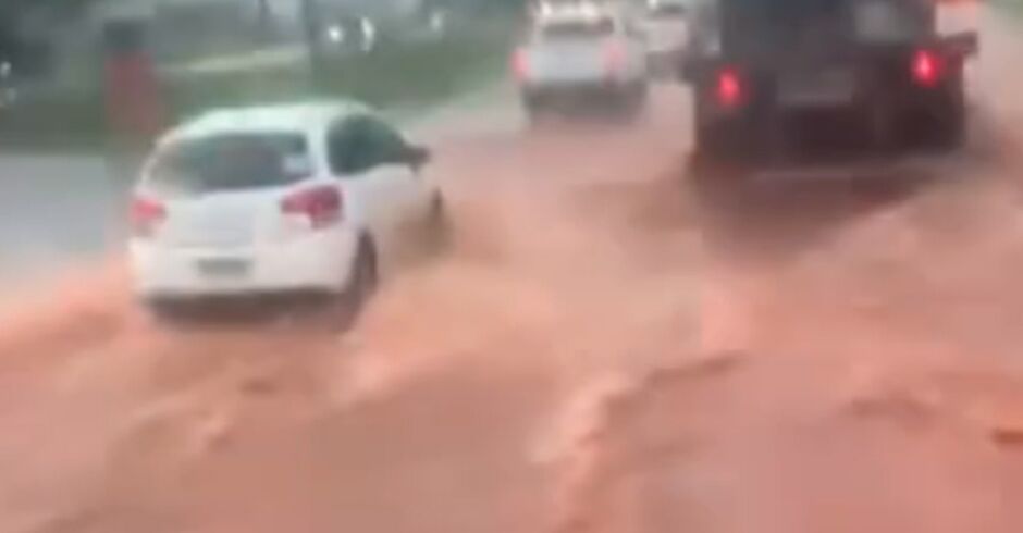 Chuva gerou alagamentos diversos 