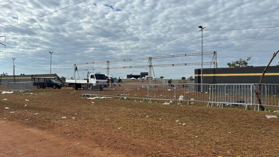 Caos no tr&acirc;nsito fez p&uacute;blico perder show