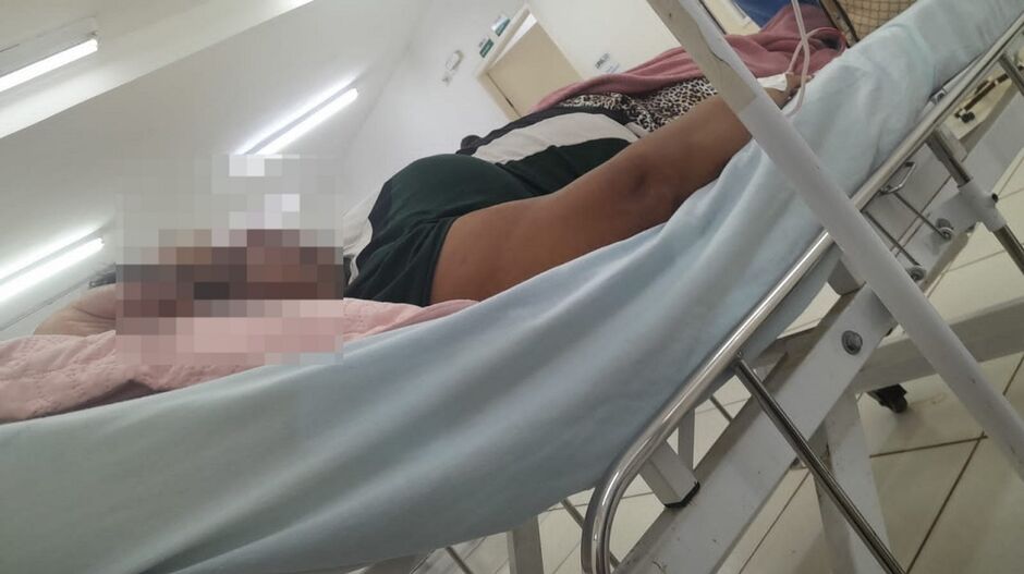 Paciente em crise agoniza em UPA