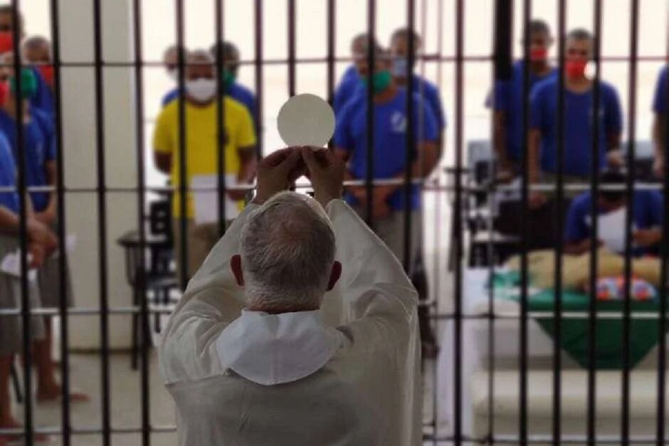 Cat&oacute;licos denunciam prefer&ecirc;ncia aos crentes