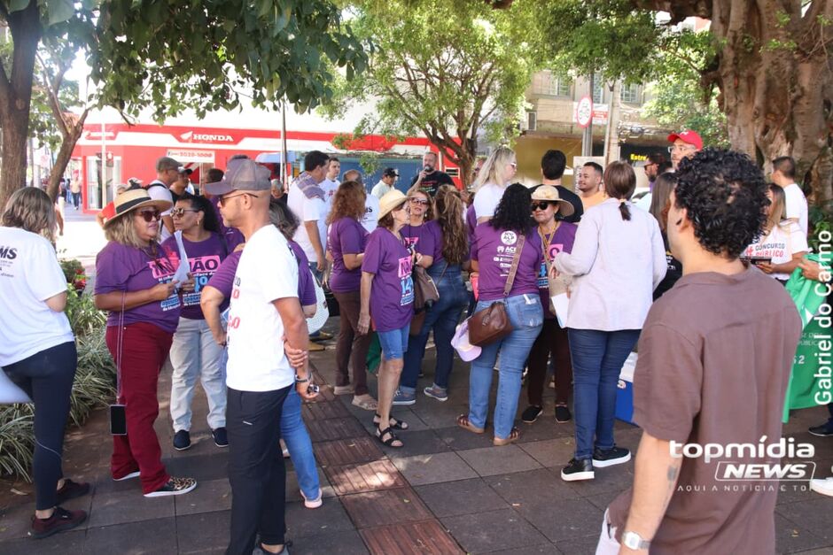 Mobiliza&ccedil;&atilde;o em MS exige fim de confisco, concursos e valoriza&ccedil;&atilde;o da educa&ccedil;&atilde;o p&uacute;blica