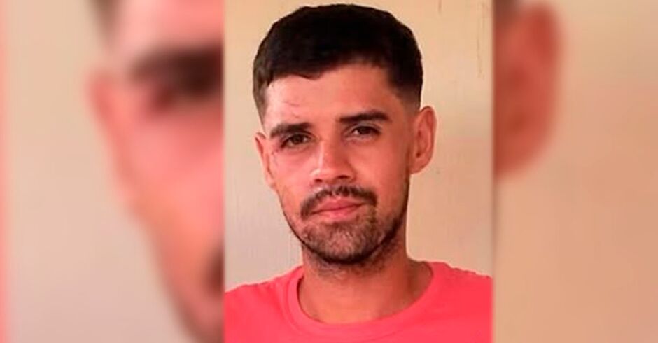 O jovem foi visto pela &uacute;ltima vez saindo de casa no dia 9 de abril 