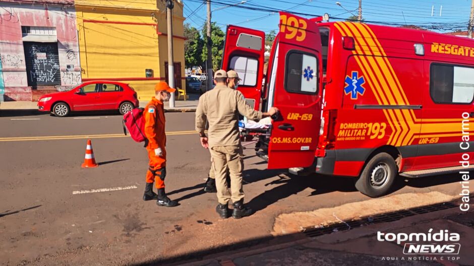 A v&iacute;tima foi socorrida logo ap&oacute;s o acidente 