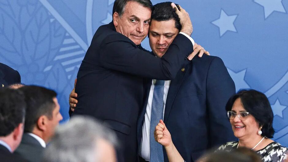 Alcolumbre sancionou ap&oacute;s negativa de Lula