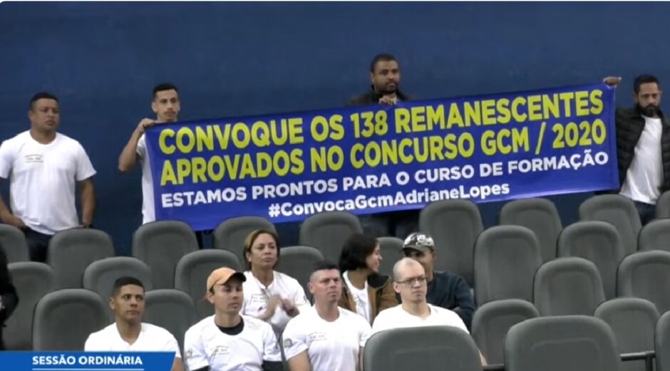 Manifestantes cobraram chamamento 