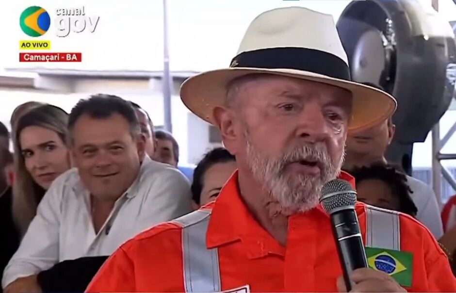 Lula diz que PF deve investigar 