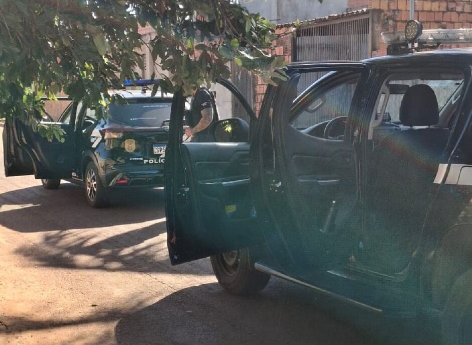 Rastreador estava debaixo do carro 