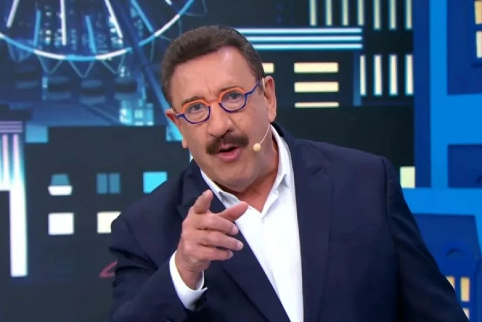 Apresentador cria nova pol&ecirc;mica