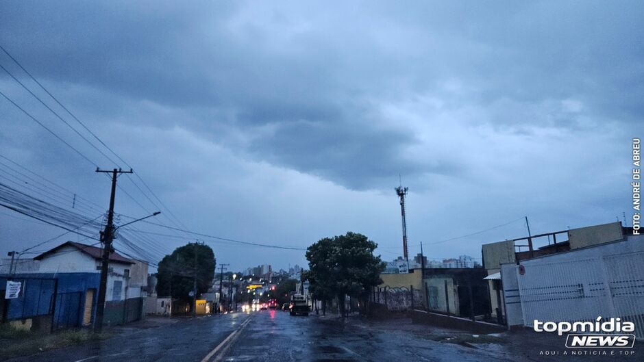 Frente fria avan&ccedil;a e Mato Grosso do Sul pode ter tempestades com ventos de at&eacute; 60 km/h 