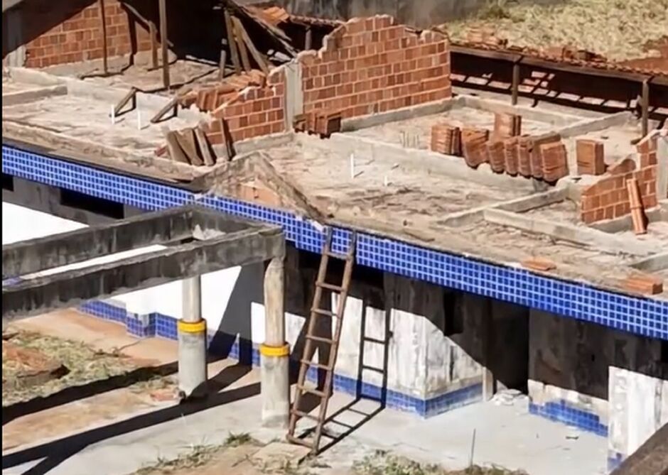 Obra foi parada ap&oacute;s quatro meses 