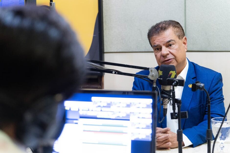 Nelsinho &eacute; o &uacute;nico m&eacute;dico do trabalho entre senadores 