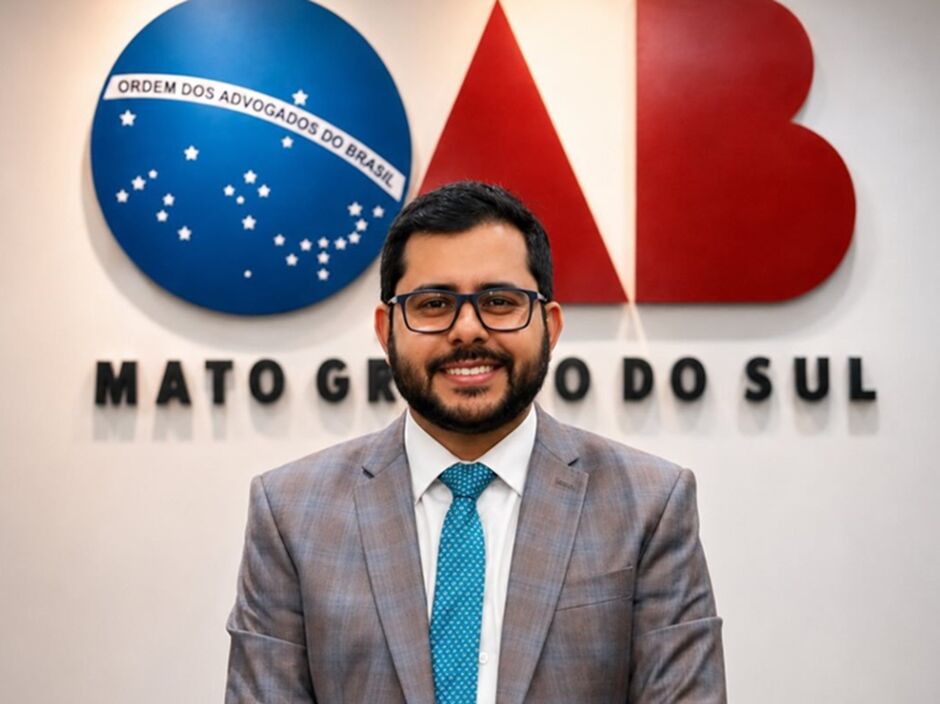 Gabriel se diz especialista em licita&ccedil;&otilde;es
