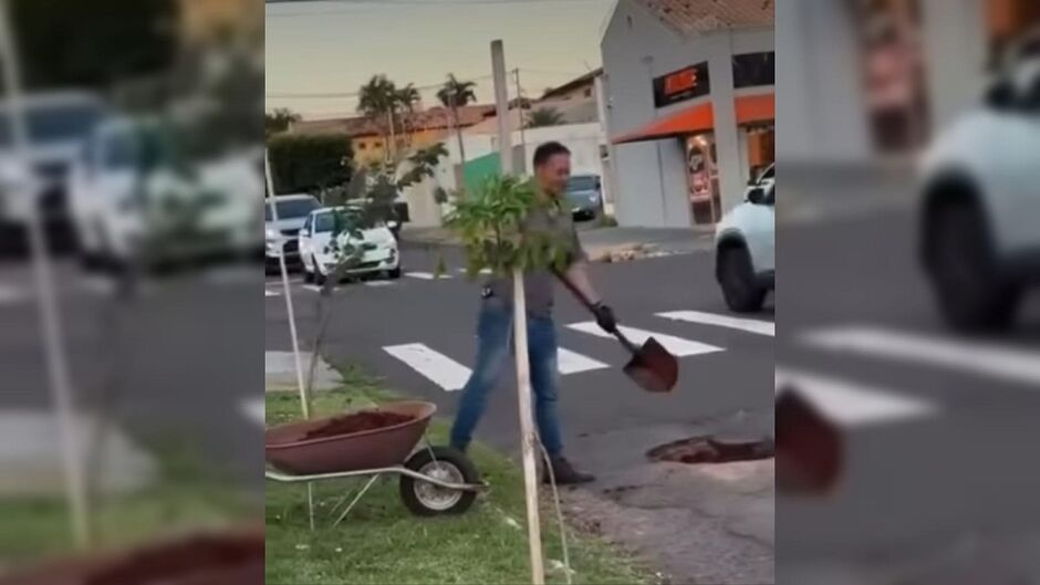 Buraco foi tapado com terra 