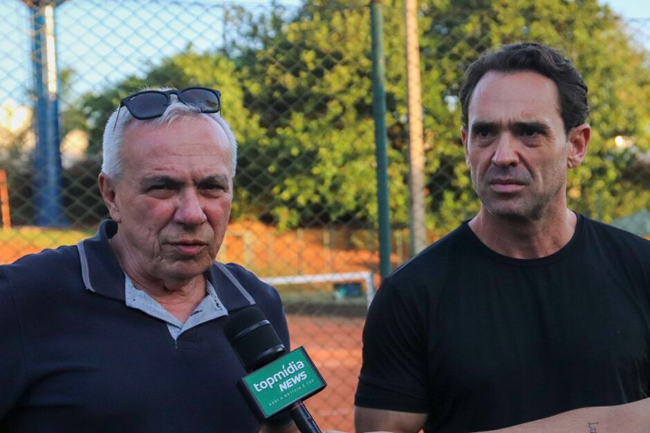 Presidente do R&aacute;dio Clube, coronel Sidney Barboza; e o diretor do Departamento de T&ecirc;nis, Rodrigo Prud&ecirc;ncio 