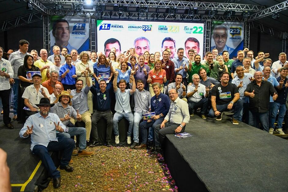 Apoio de prefeitos &eacute; o maior da hist&oacute;ria 