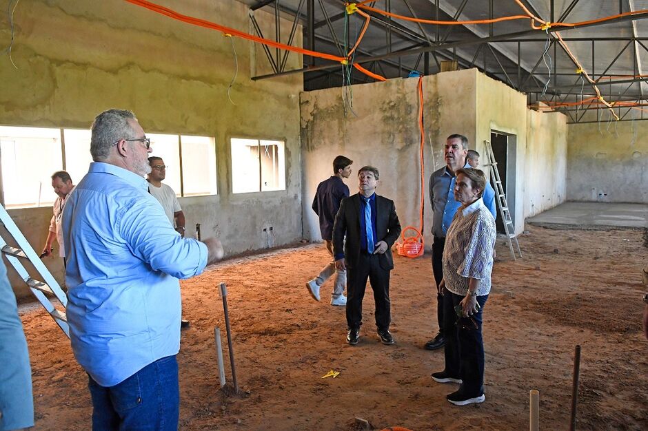 Prefeitos veem obras transformarem regi&atilde;o