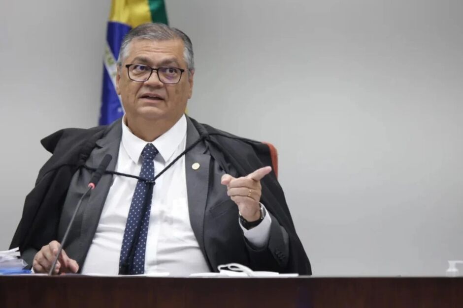 Dino &eacute; cr&iacute;tico ao julgamento de Moraes