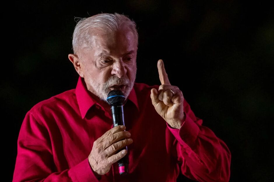 Lula chama medida de ''prote&ccedil;&atilde;o &agrave; fam&iacute;lia'
