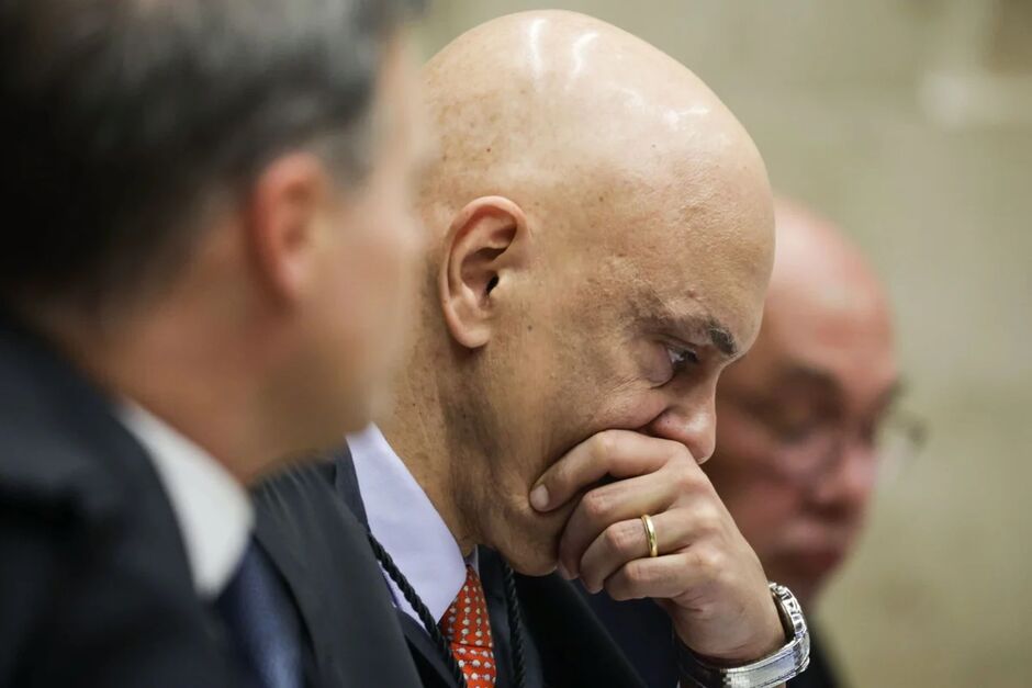 Fachin tira Moraes de relatoria 
