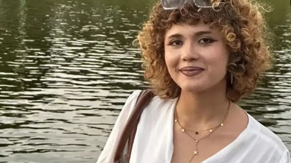 Mirela sumiu nesta quinta-feira