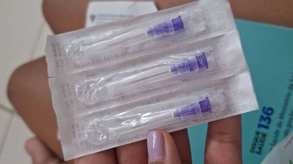 M&atilde;e teve que comprar agulhas para beb&ecirc; receber vacina mensal em posto de sa&uacute;de de Campo Grande