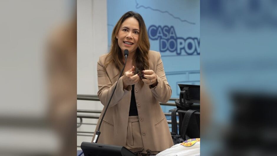 Ana desabafou durante sess&atilde;o 