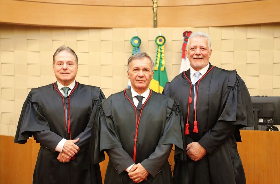 Magistrados foram eleitos por aclama&ccedil;&atilde;o