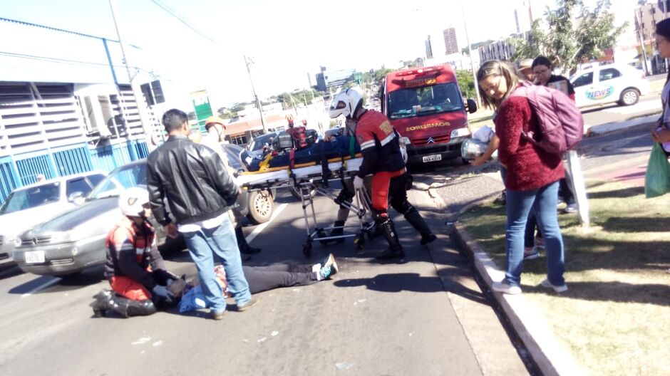 Vítimas foram socorridas pelos bombeiros