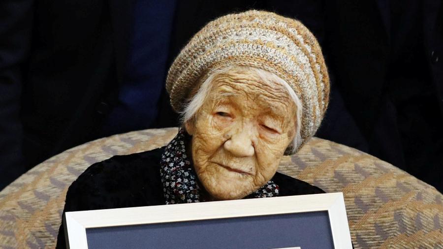 Mulher considerada a pessoa mais velha do mundo completa 118 anos neste