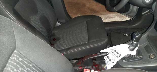 Disparos atingiram mulher dentro do carro 