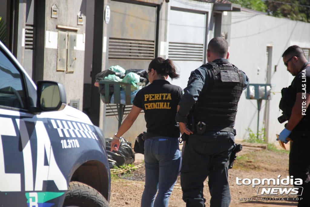 Rapaz não resistiu aos ferimentos e morreu no local