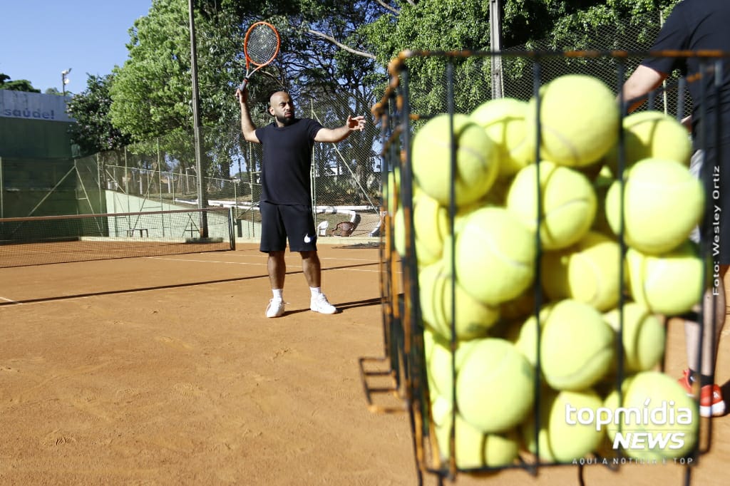 Omar Fala dos benefícios do tênis (foto: Wesley Ortiz) 