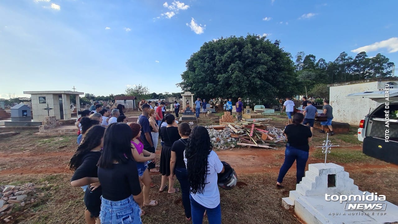 Aysla foi enterrada com pedido de mãe para