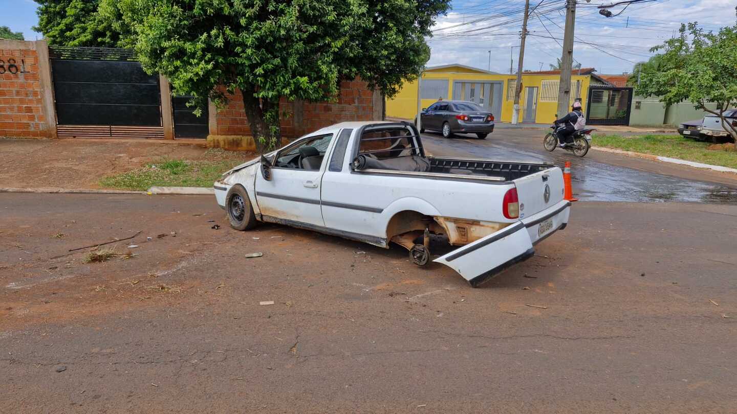 Olha o estado que ficou a Saveiro